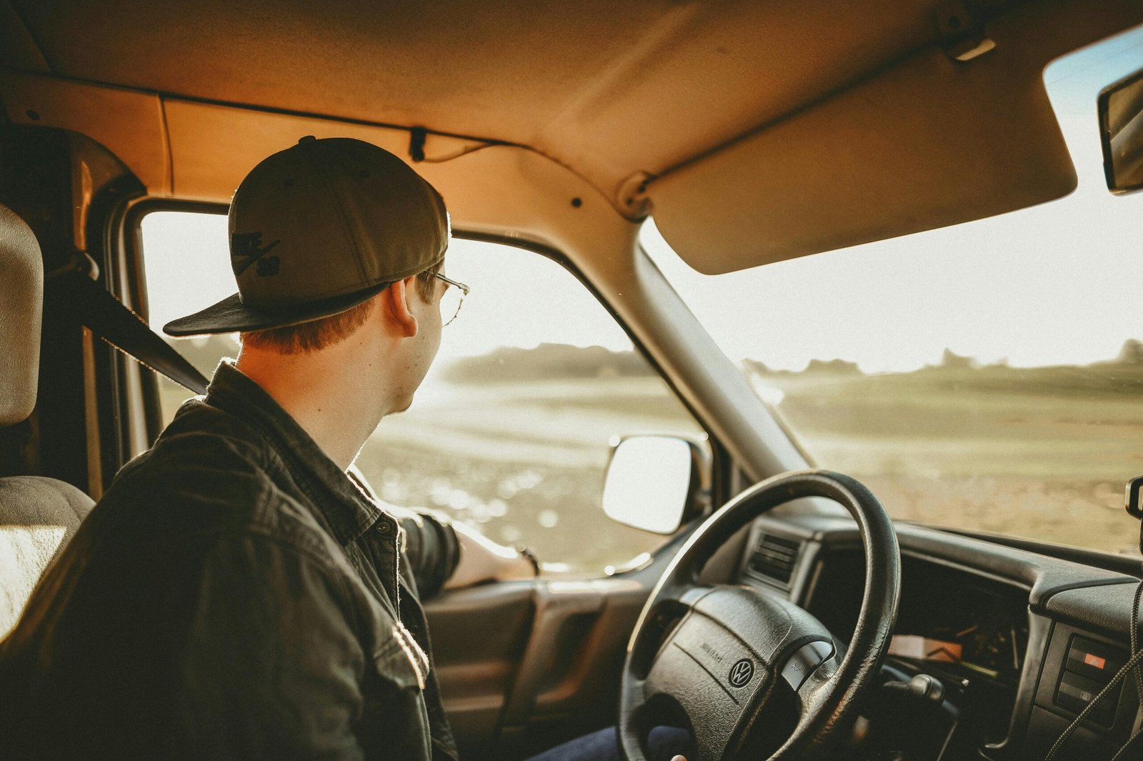 Se déplacer en toute sérénité : pourquoi choisir un chauffeur privé à Nantes en 2025