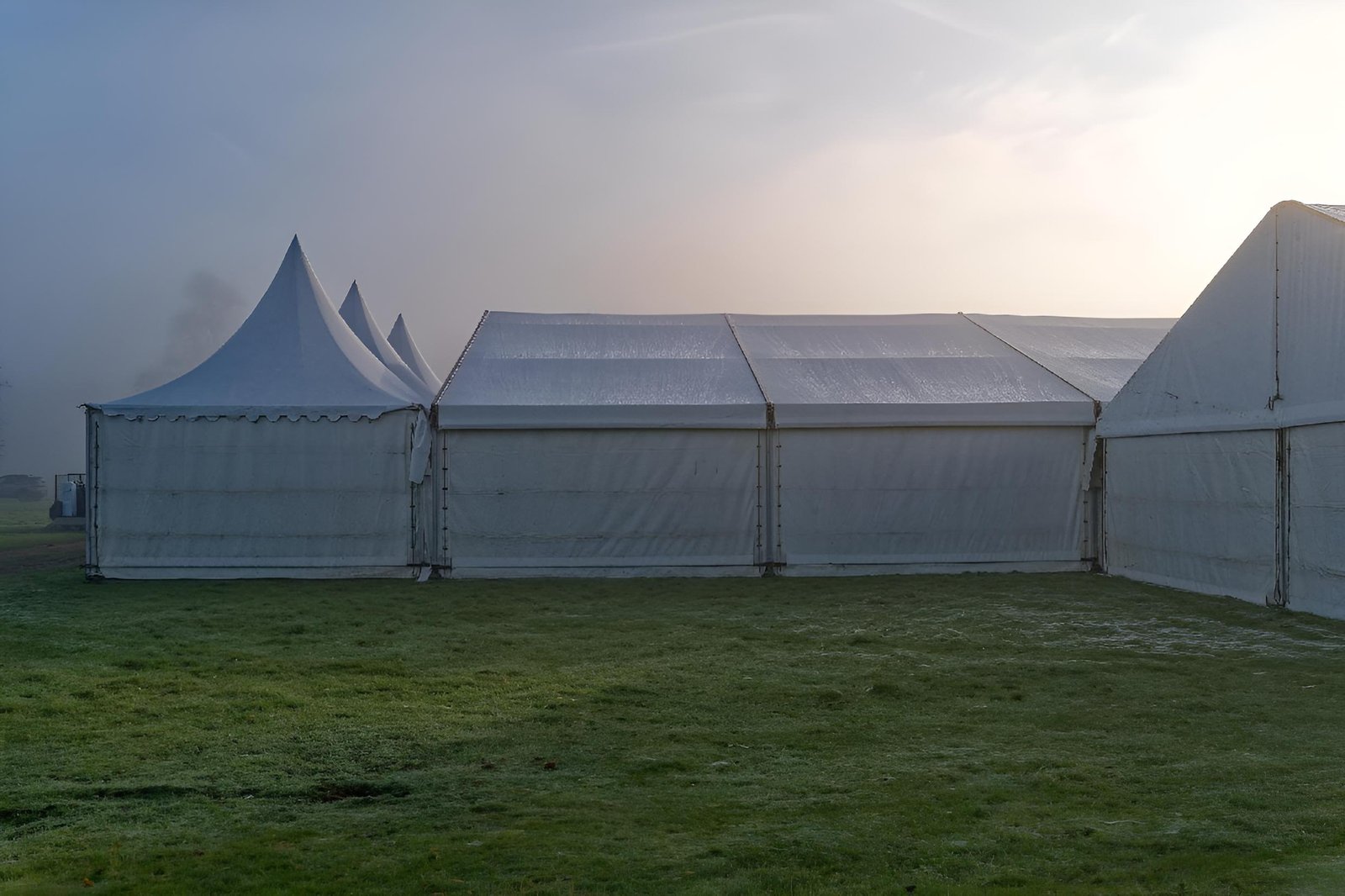 Tente à louer : la solution idéale pour tous vos événements en extérieur