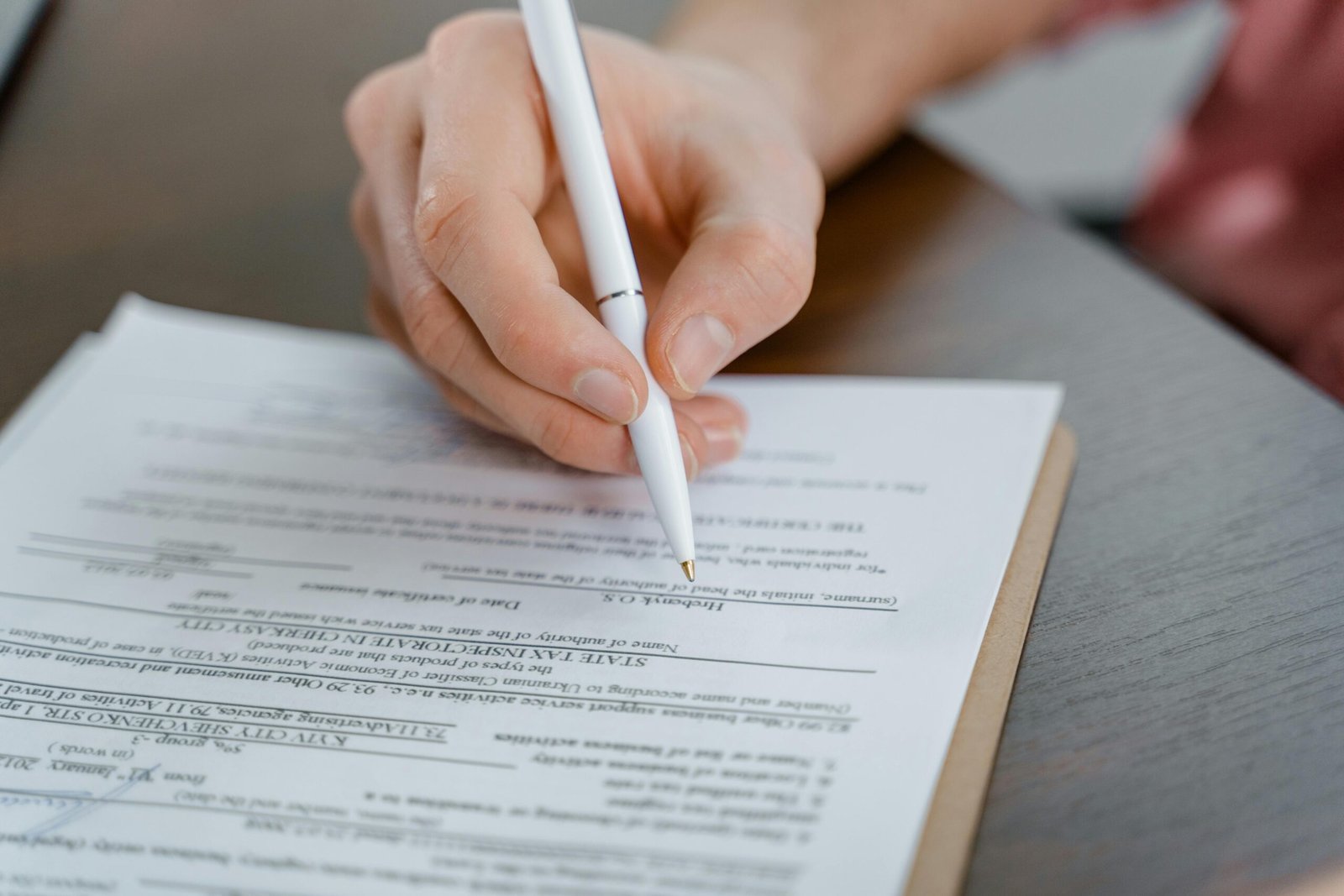 Pourquoi la signature électronique améliore la productivité des entreprises modernes