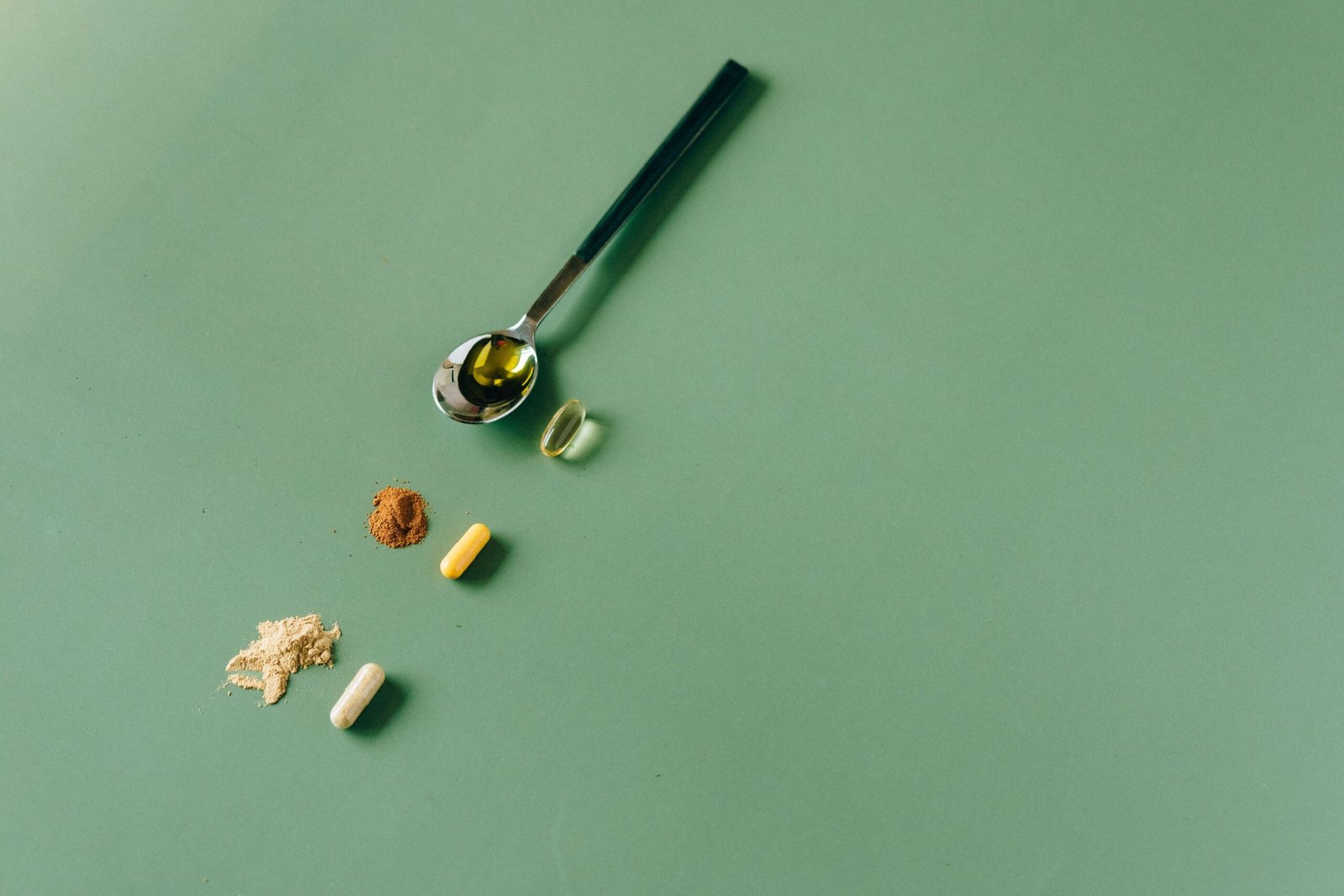 Micronutriments, plantes et superaliments : mieux comprendre les différentes familles de compléments